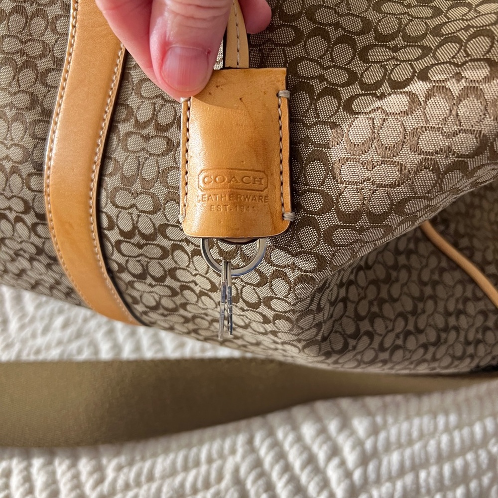 Coach Stylish Tan Leather and Brown Bag - Picture 6 of 15